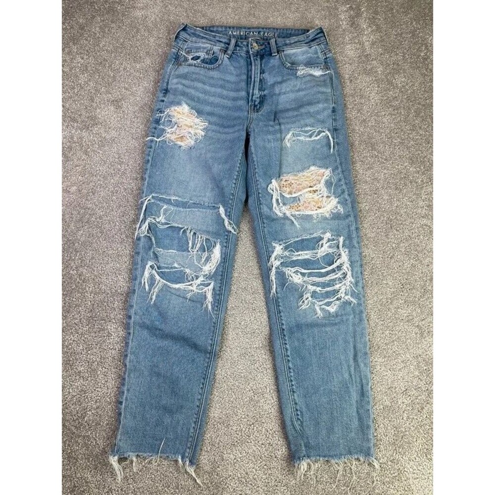 American Eagle Mom Straight Jeans Size 4 Ripped Patch